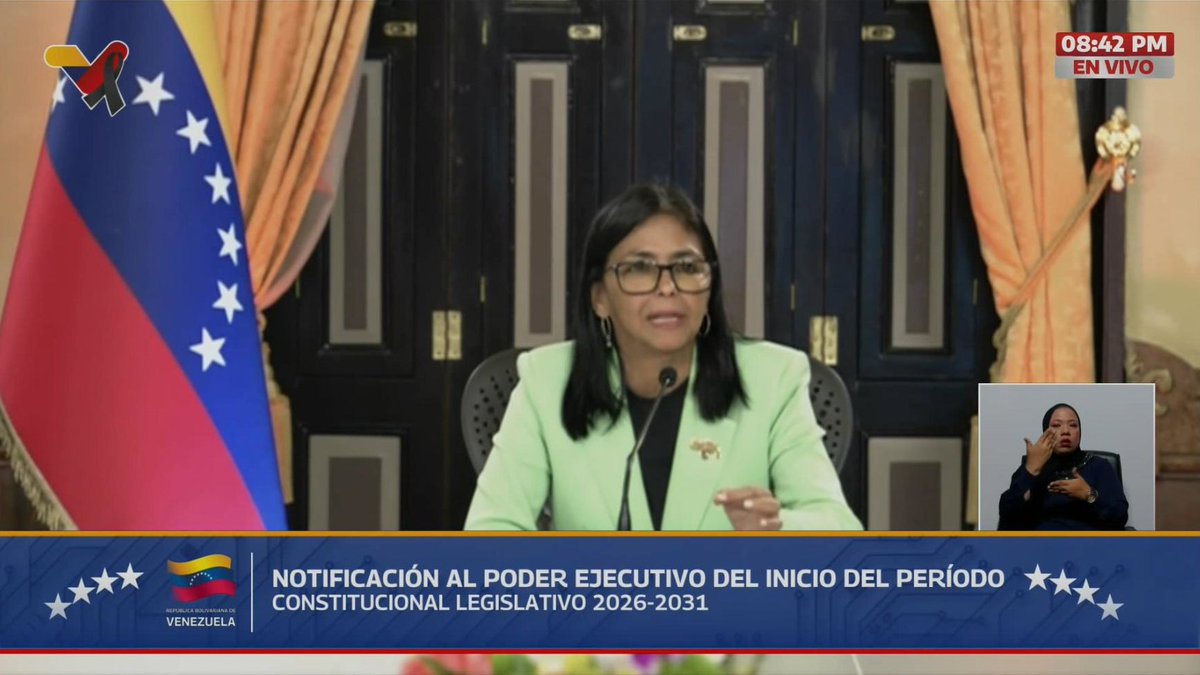 La presidenta encargada, Delcy Rodríguez, señaló esta noche que, sobre Venezuela y Estados Unidos, "lo primero que debe decirse es que hay una mancha en nuestras relaciones que nunca había existido en nuestra historia. No es extraordinario ni regular las relaciones entre ambos
