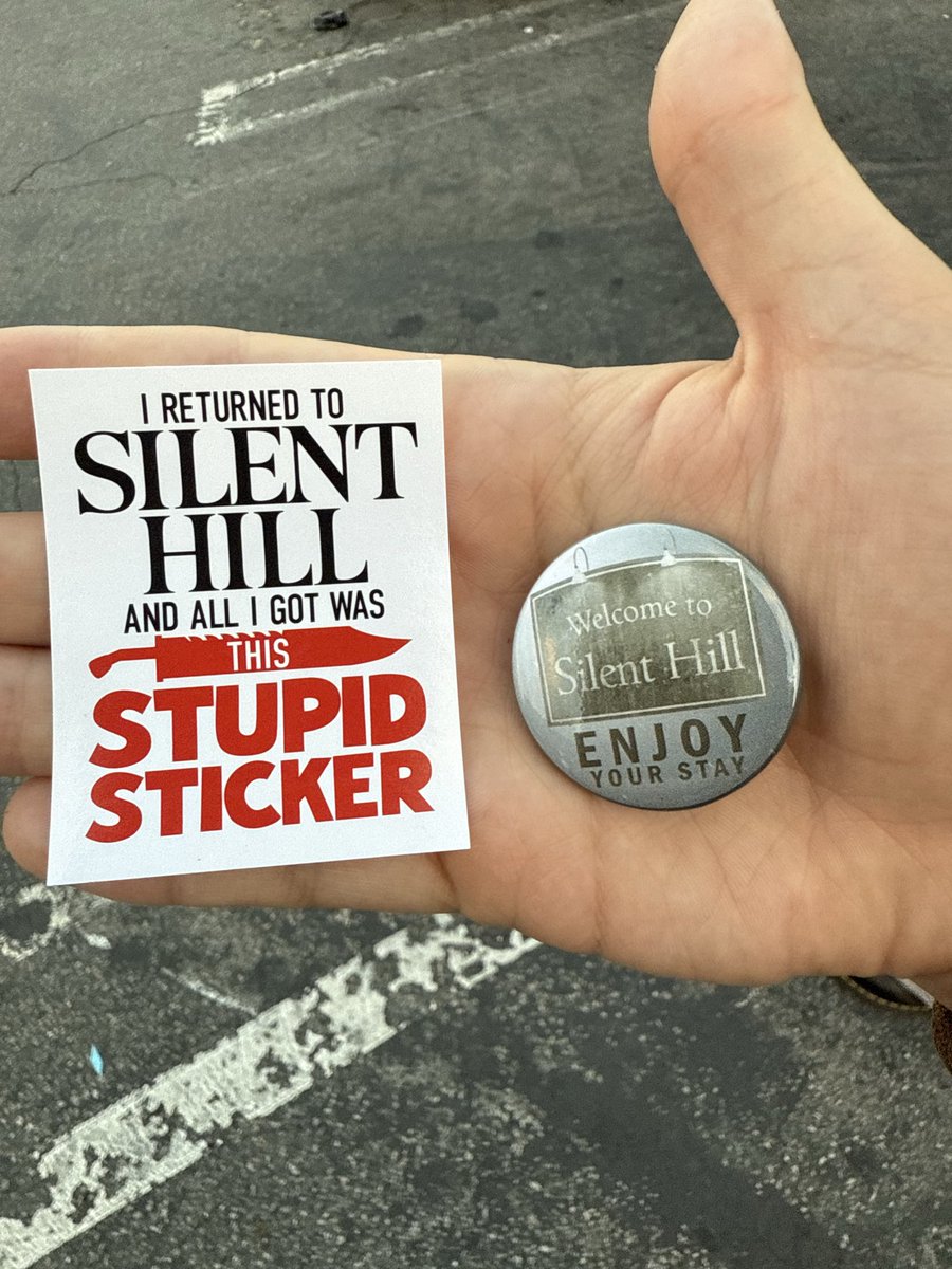 ryanmilora's tweet photo. @RTSHmovie @gamestop For those wondering https://t.co/eklD1oExZY