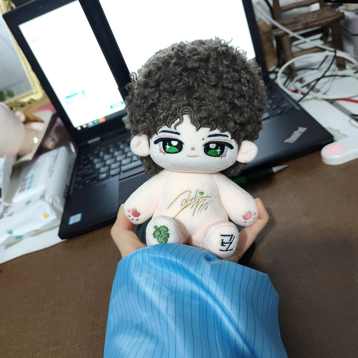 PRE ตุ๊กตาตัวเปล่า  #หวังอี้ป๋อ 

ขนาด 20 cm  มีกระดูก

💰350 บาท 

📦ค่าส่ง 35
นัดรับเซ็นลาด/MRT จตุจักร

ปิดรับ 19/01 ⏰ 20.00 น.

สนใจ DM/เมนชั่น สอบถามก่อนได้ค่ะ 

#ตุ๊กตาหวังอี้ป๋อ #ตุ๊กตาเซียวจ้าน #ตุ๊กตาป๋อจ้าน