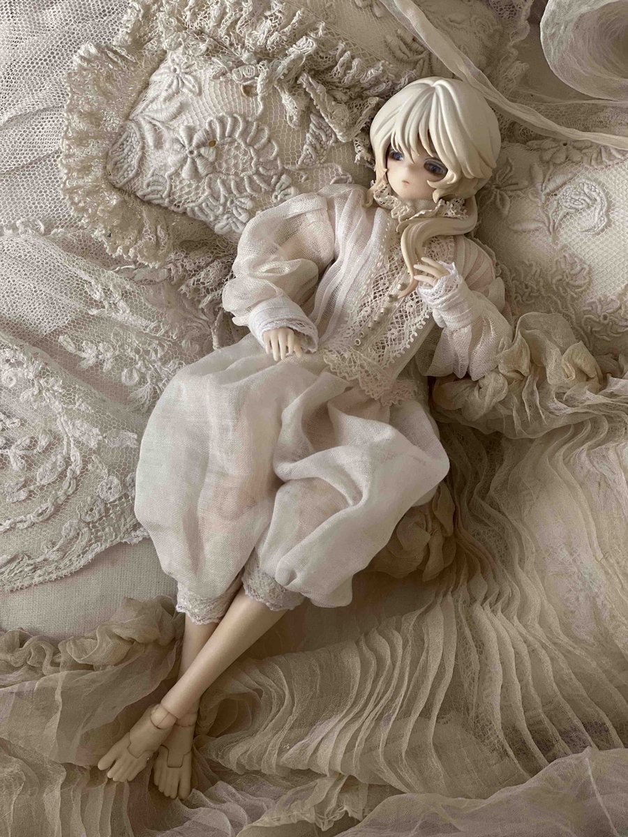 Amandine Lion（アマンディーヌリオン）販売物のお知らせ 
【開催日時】
2026年1月9日（金）10日（土）　
両日とも10：30〜16：00

【場所】
〒110−0034 
東京都台東区雷門2−11−10（ライオンビルディング）
francie88.blog.fc2.com/blog-entry-116…