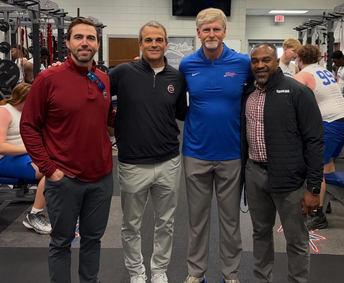 Shane Beamer (<a href="/CoachSBeamer/">Shane Beamer</a>), Kendal Briles (<a href="/kendalbriles/">Kendal Briles</a>), and Stan Drayton (<a href="/StanDrayton_/">Stan Drayton</a>) were in town this week, making a stop at Byrnes High School to take a look at several Rebels. 

<a href="/TheFanUpstate/">The Fan Upstate</a>