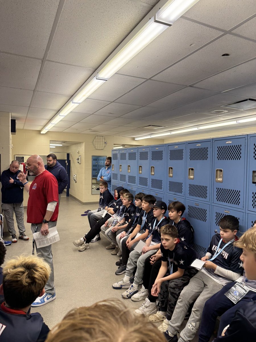 BoyKenstonbball's tweet image. ✈️🏀 was excited to host our 6th grade travel teams last night! We are excited for their future and loved the spirit and energy they brought to the team last night!  #Together #Family