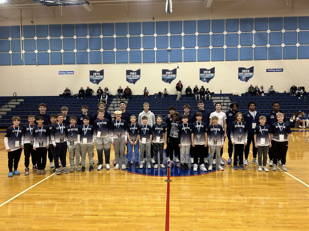 BoyKenstonbball's tweet image. ✈️🏀 was excited to host our 6th grade travel teams last night! We are excited for their future and loved the spirit and energy they brought to the team last night!  #Together #Family