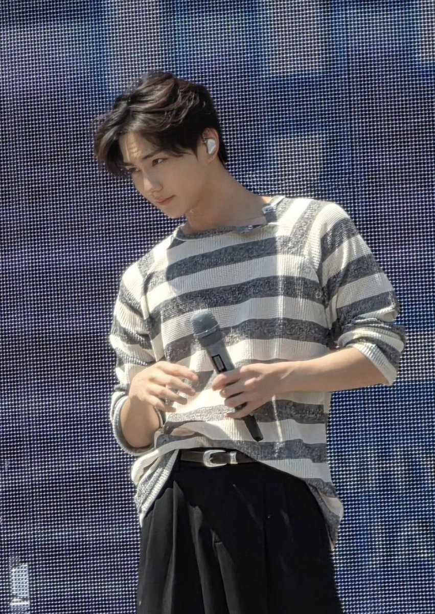 heesojkitty's tweet image. Holy fuck???!?!!?!?!?!?!?!?!!!!!