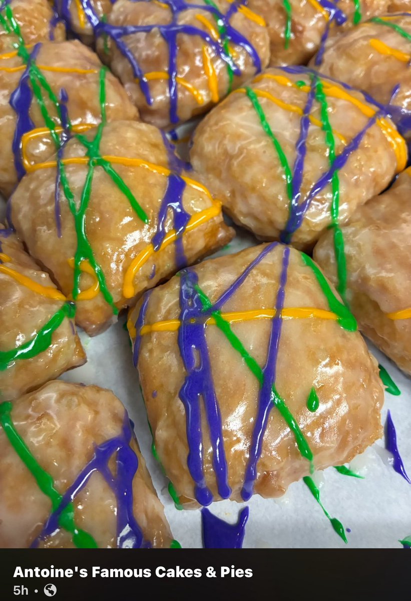 Antoine’s please 😭😭😭😭😭How tf am I going to lose 15lbs 😭😭😭