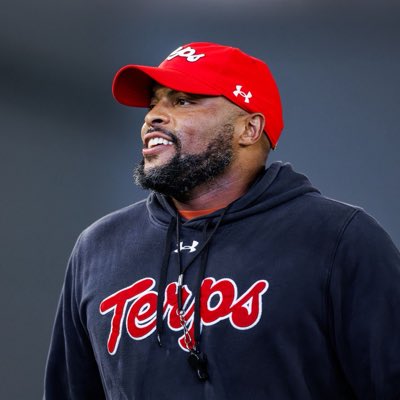 Ryan Davis tweet media