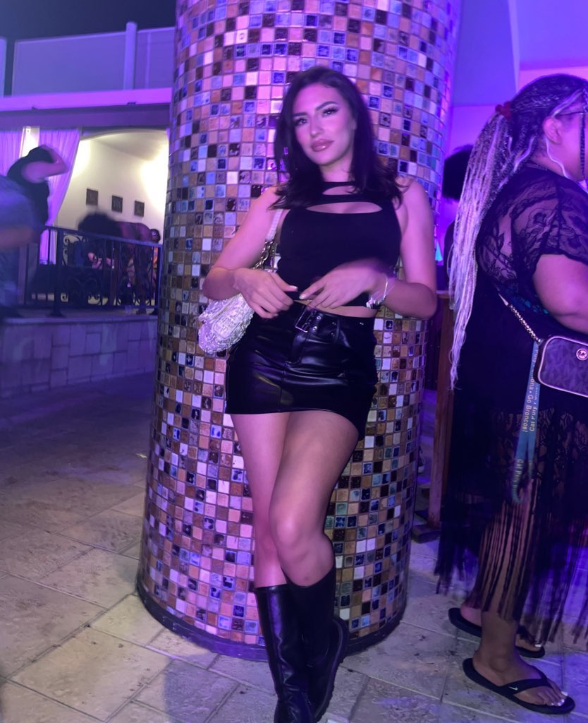 SentPrincessMae's tweet photo. RT GAME 🖤 

$10/$10/$10 • 30 minutes • 2 comment limit
Comment, like &amp; retweet to drain him. 

I want to make him hurt. He loves my black, leather boots and I love to drain him. 💸 https://t.co/p5FdgETGRv
