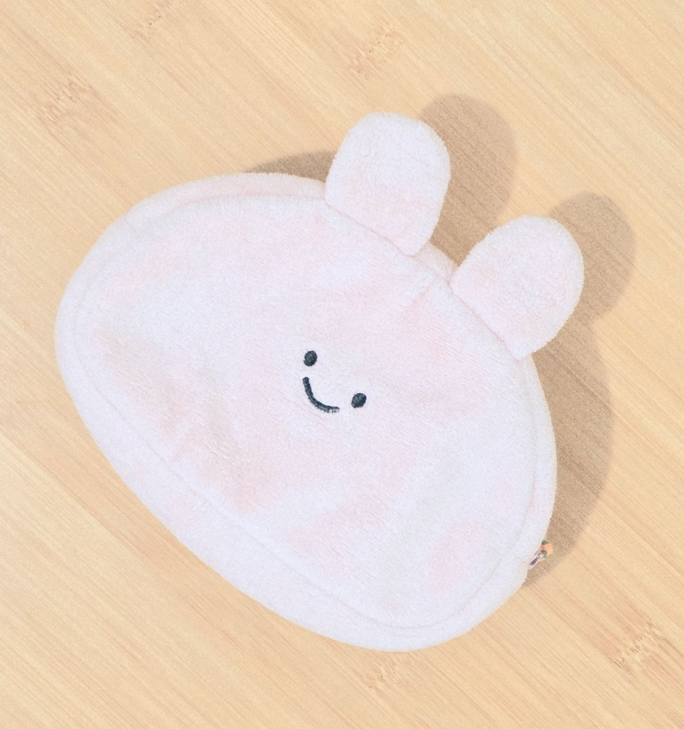 あさみみちゃんのポーチを洗ったらだいぶきれいになりました。まだまだ使えそうです( ◜ᴗ◝)