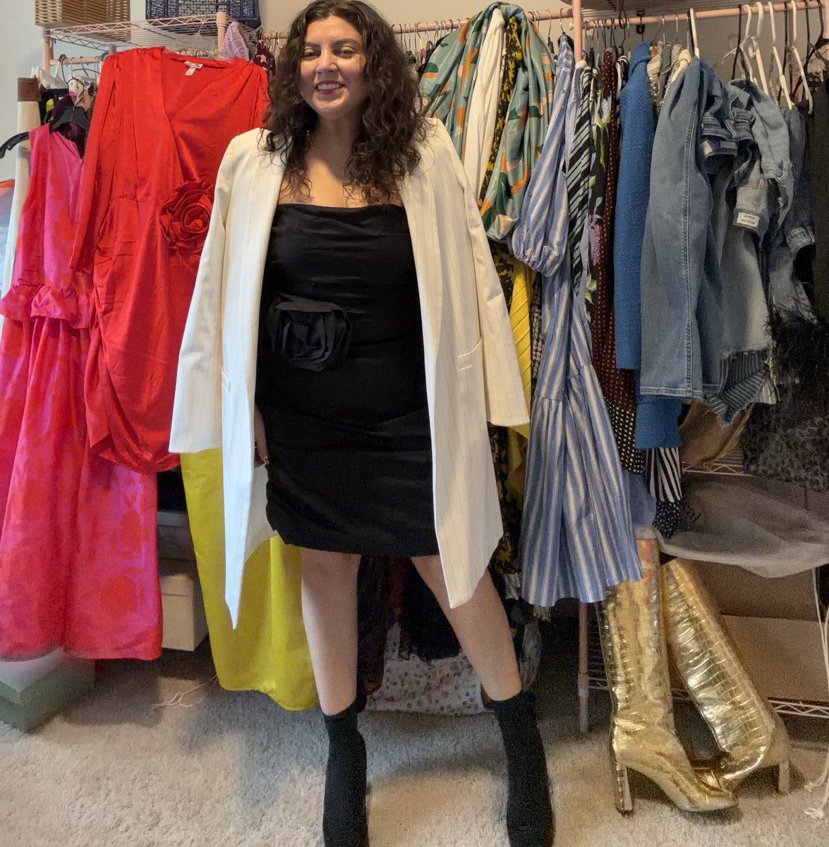 Beth Livesay tweet media