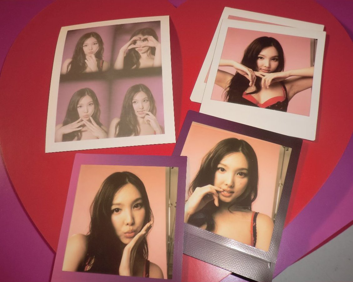 godmitzu's tweet image. NAYEON VICTORIA'S SECRET POLAROIDS