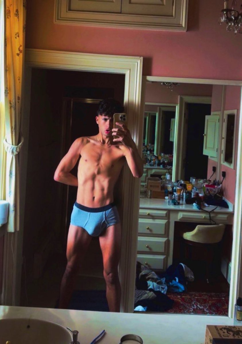 ThePrestonParra's tweet image. ⚔️🛡️🏛️ TWVNK MASCVLINITY 🏛️🛡️⚔️