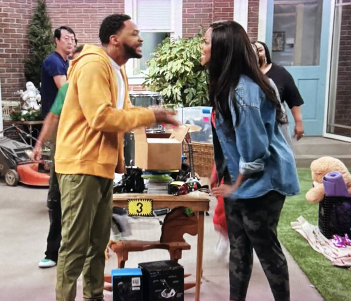 JayLeesCorner's tweet photo. Ashley has been wrong this whole time. 

Beating up on Brandon just because he wanted a relationship with their dead beat Daddy.

People have to learn you can’t police other people feelings just because you don’t agree. 

#mspatshow #TheMsPatShow https://t.co/oRzN2kwMKV