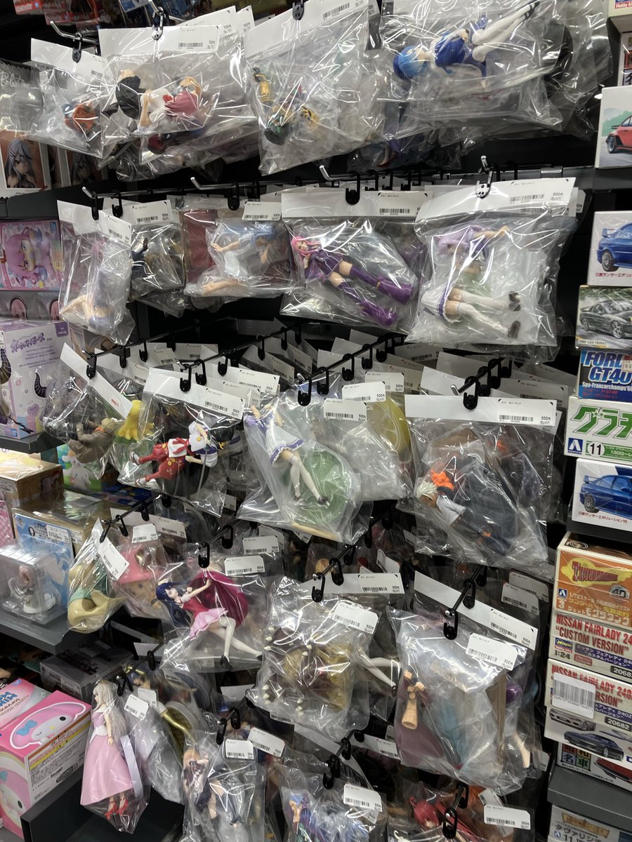 🆕入荷情報🆕 年末年始、皆さまに沢山のフィギュアを売っていただけ