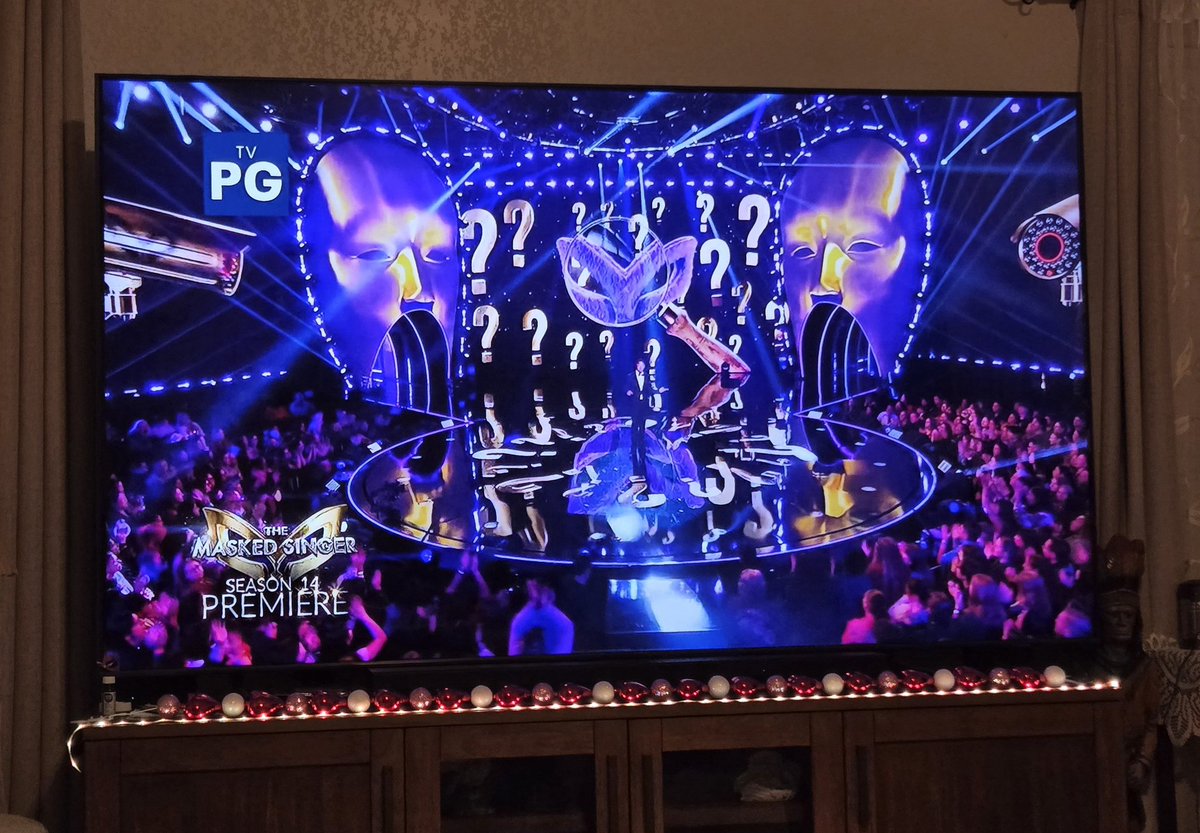 mariahpicon397's tweet image. I'm watching the premiere of the 14th season of @MaskedSingerFOX tonight! 📺

#themaskedsinger #maskedsinger #themaskedsingerfox #maskedsingerfox #themaskedsingerseason14 #maskedsingerseason14