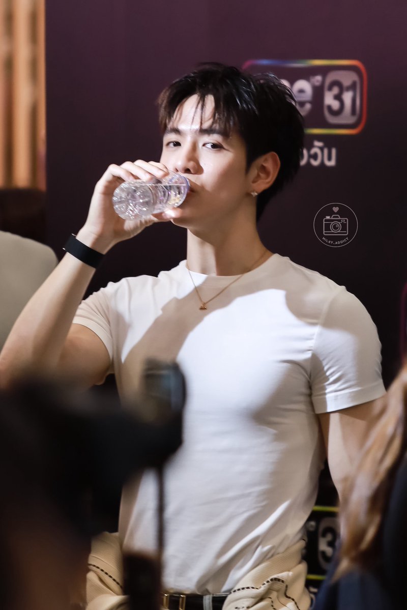 FilmtnpStudio's tweet image. Say hi fansfilm 🤗

#FilmThanapat #ฟิล์มธนภัทร