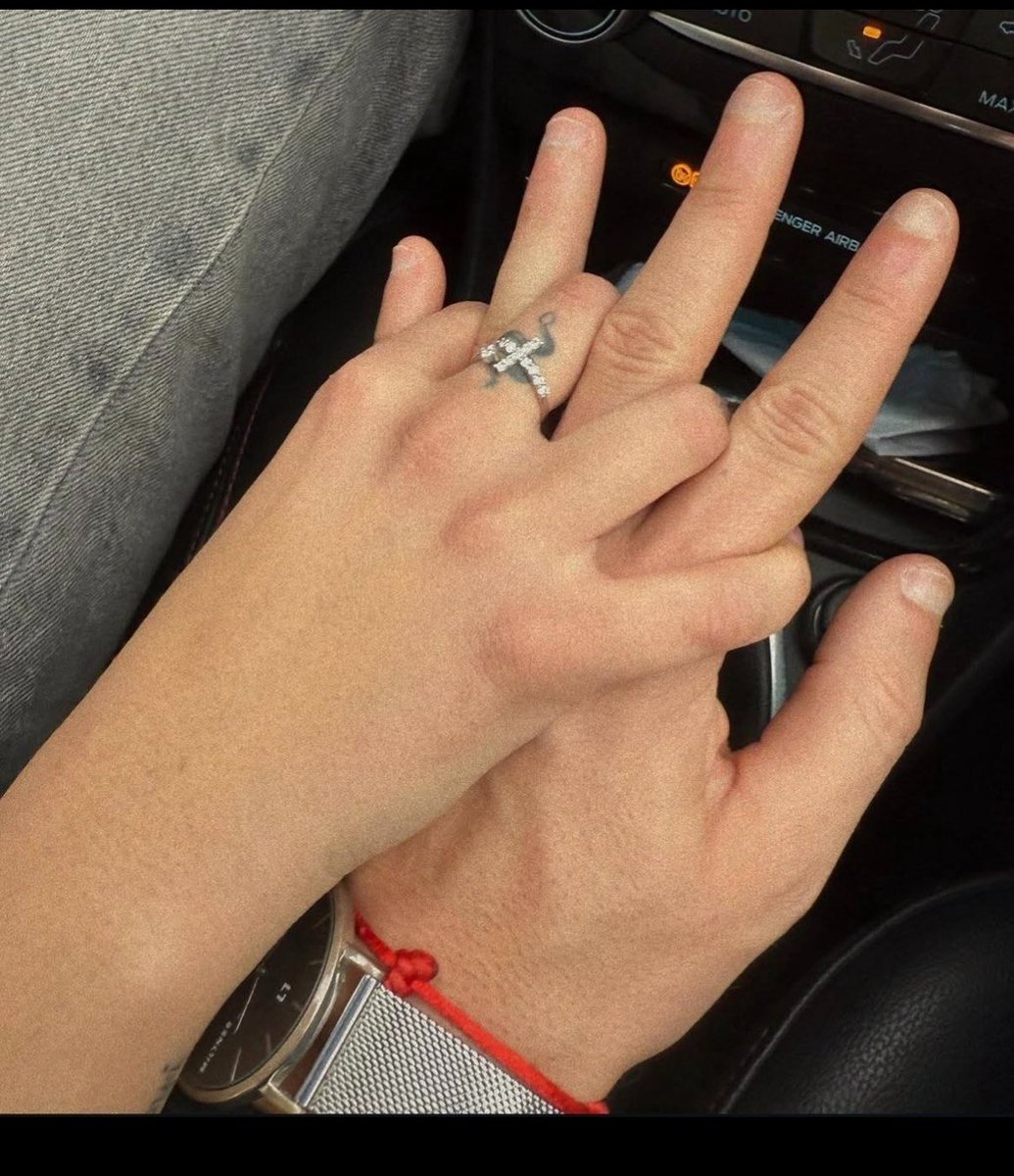 Un año desde que casi infartamos con una imagen🥹. Por toda una vida juntos. Feliz aniversario! 🥰😍 #violedimtmad44