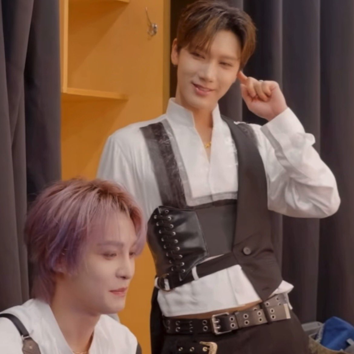 tbtbcl's tweet image. 둘은 서로를 짝사랑 하는중..~

양양이 쳐다봄
텐이 쳐다봄
양양이 쳐다봄
텐이 쳐다봄 ♾️