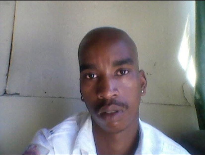 AdvoBarryRoux's tweet image. South Africa kindly help in tracing Mr Nenemba Luvuyo. He killed someone on 6th December 2025 at burgersfort, He’s from Eastern Cape &amp;amp; he has been on the run ever since. The case has been opened but to date the guy hasn’t been found. CAS:32/12/2025