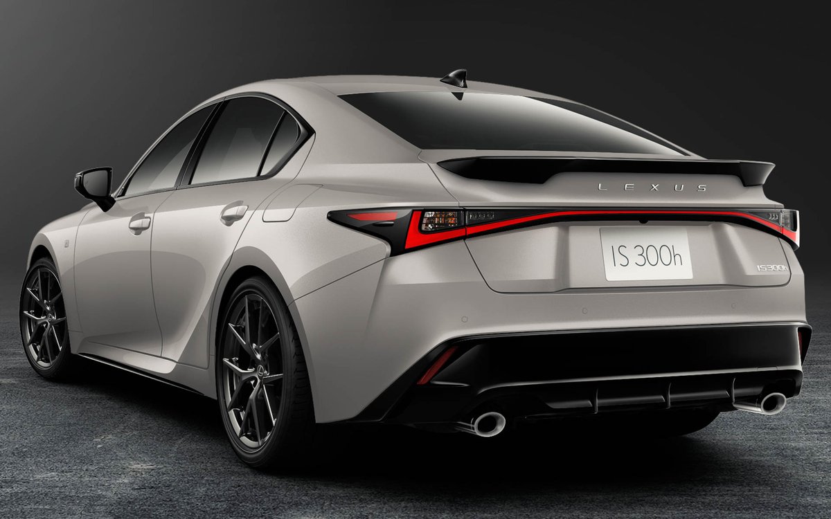 NEWCARinjapan's tweet image. 新型レクサス IS300hが発売

580万円〜
4720×1840×1435mm
ホイールベース2800mm
フェイスリフト
18-19インチホイール
インパネ刷新
センターコンソール刷新
フロントドアトリム刷新
新内装色
12.3インチ液晶メーター
12.3インチスクリーン
電動パワステ刷新
AVS改良
Lexus Safety System+拡充