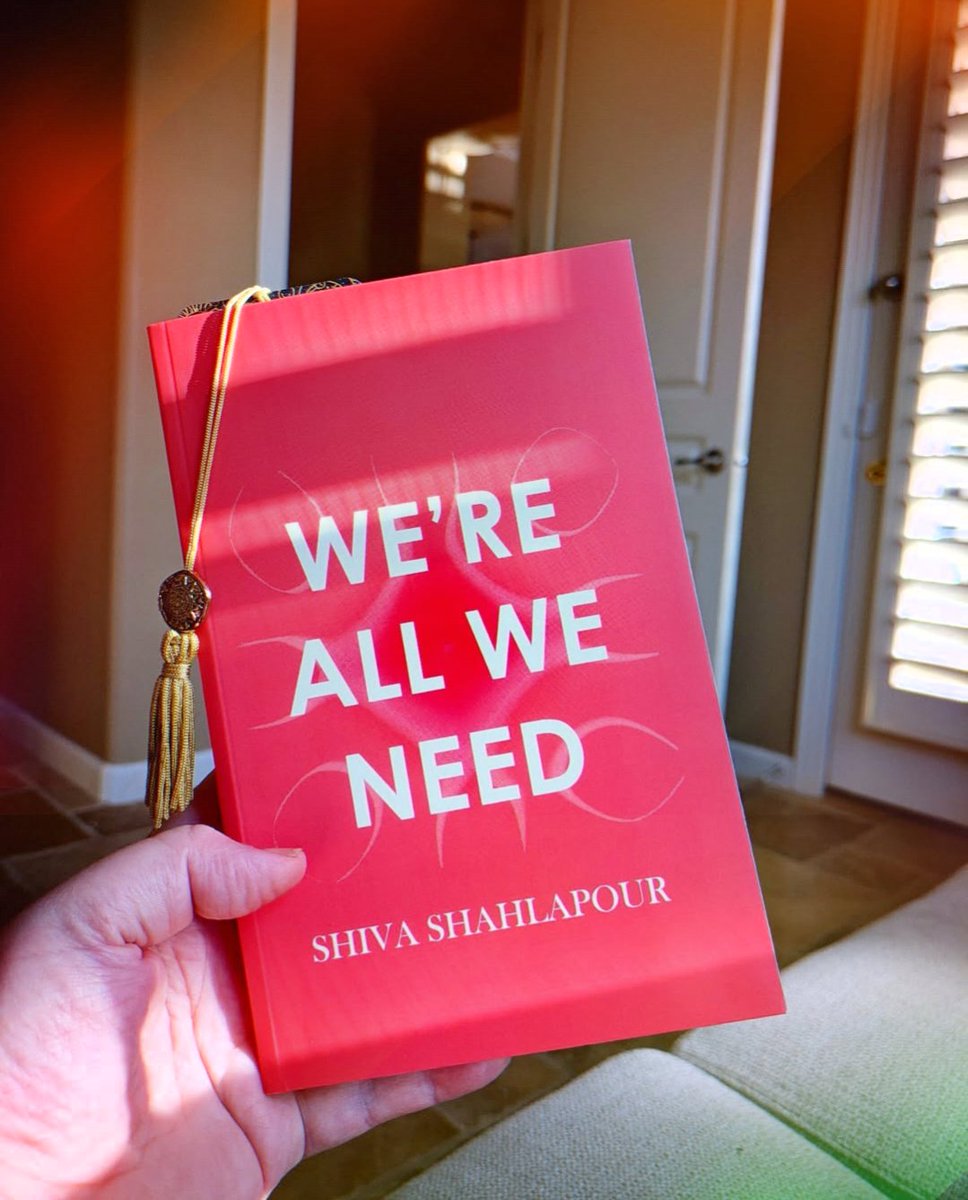 DreamWriterSS's tweet image. I just found out that my book 'We're All We Need' is available through my 3 favorite bookstores in Los Angeles!
• The Last Bookstore @lastbookstorela
• Book Soup @BookSoup
• Hennessy+Ingalls @HennesseyIngals