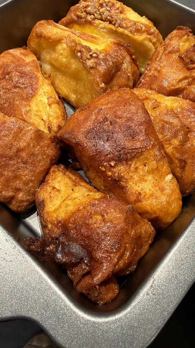 No me maten pero me han traído tanto roscón este año que me he visto obligado a hacer torrijas.