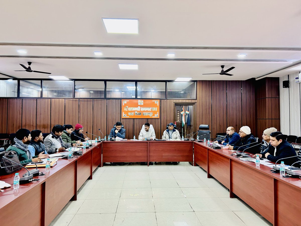 SSahart's tweet photo. मुख्य कार्यकारी अधिकारी श्री शिपू गिरी द्वारा स्मार्ट सिटी परियोजनाओं से जुड़ी सभी कार्यदायी संस्थाओं के अधिकारियों के साथ समीक्षा बैठक आयोजित की गई।

बैठक में चल रही परियोजनाओं की प्रगति, पूर्ण परियोजनाओं की देख-रेख तथा सभी परियोजनाओं के वित्तीय आँकड़ों के मिलान पर विस्तृत चर्चा https://t.co/ugmWr9vkC6