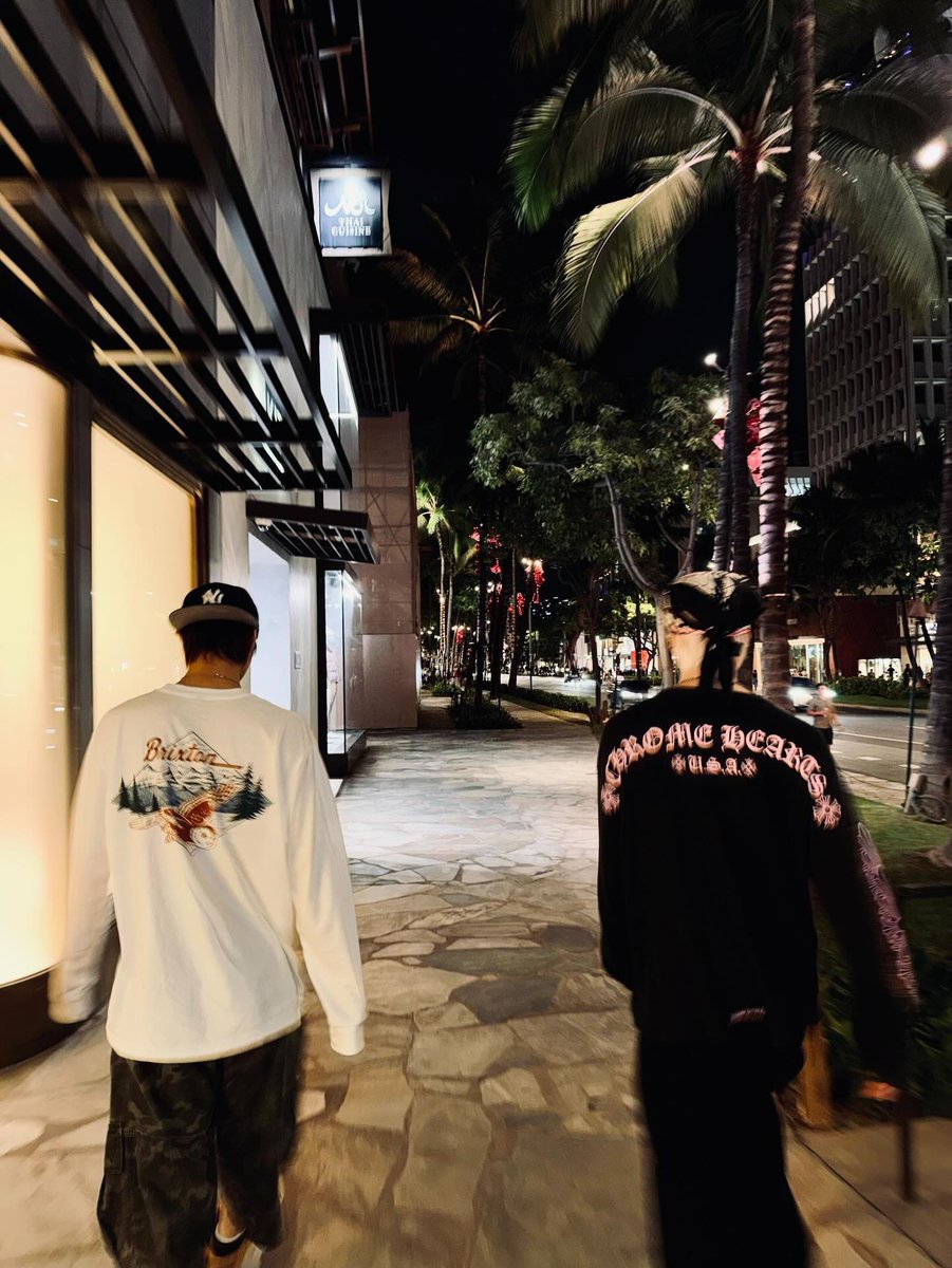 oddrst's tweet image. jangan terlalu diiniin lah apa sih namanya