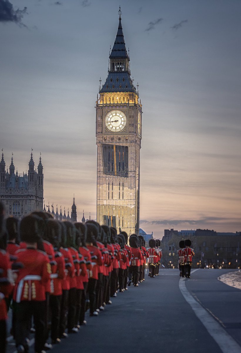 Welsh Guards tweet media