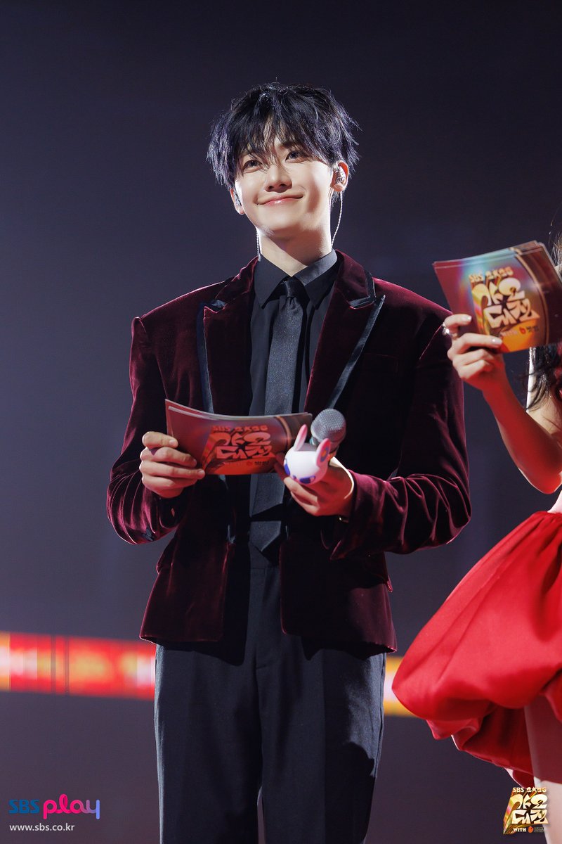 inga_sbs's tweet image. 📍2025 SBS 가요대전🎅

MC 재민 현장포토📸

MORE🔗 programs.sbs.co.kr/enter/2025sbsg…

#가요대전 #SBS가요대전 #2025SBS가요대전 #2025SBSGAYODAEJEON #재민 @NCTsmtown_DREAM