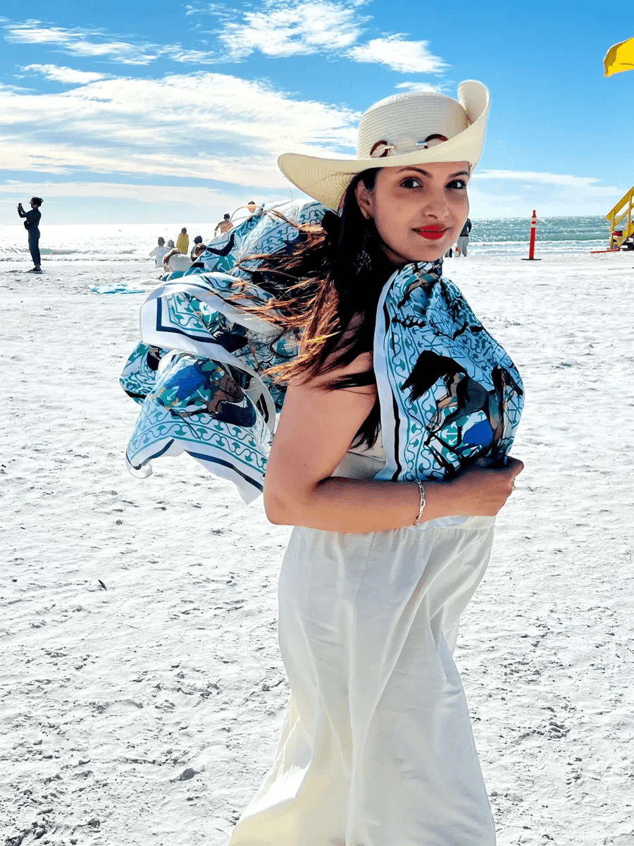 Calcutta_Times's tweet photo. Sun, sea and slow days โ Tnusree Chakraborty shares glimpses from her Gokarna vacation ๐โจ
#TnusreeChakraborty #GokarnaDiaries #VacationVibes #TravelMoments #BeachMood #CTSpotlight https://t.co/HxdWTVyU23