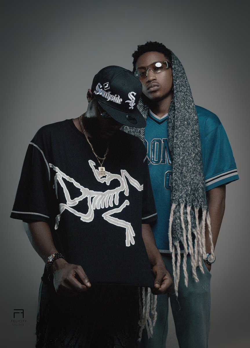 NOUS AVONS BAPTISÉ NOS DEUX PROCHAINS CONCERTS TRILOGIQUES « THE ULTIMATE SHOW »
YAOUNDÉ ET DOUALA PREPAREZ-VOUS À VIVRE LES DEUX CONCERTS RAP LES PLUS HIGH DE CETTE ANNÉE.

Shoot by Animal Shoot (Felicitystudio)
Dress by Galerie Outlet 

#rapcamer #troisofficiel #trilogie