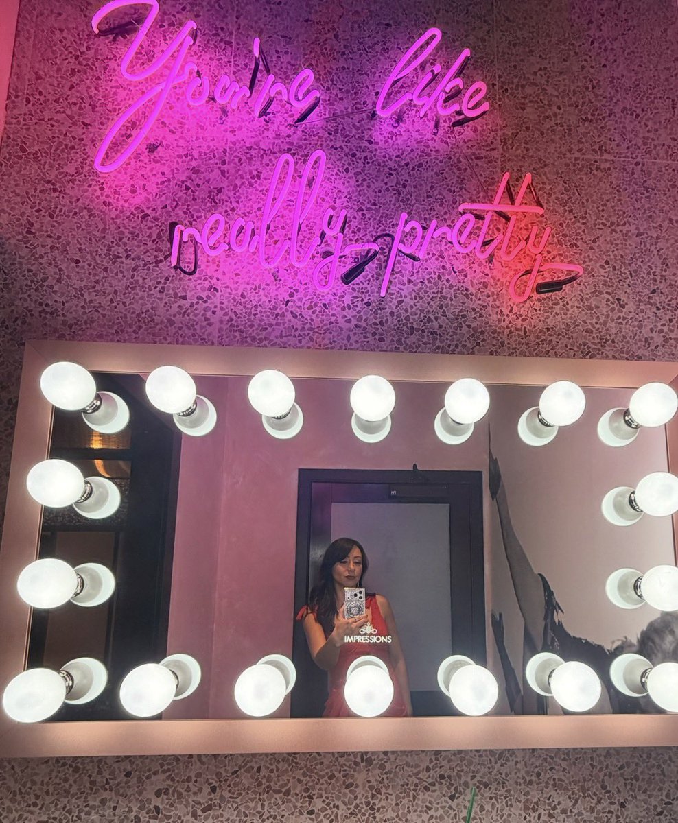 DaisyJadeTV's tweet image. Peace out, 2025! ✌🏼

Re-living some New Year’s Eve moments with my Love, fun people, and unforgettable places! ✨
.
.
.
#NewYearsEve #NYE2025 #HappyNewYear #Aspen #SeaMonkey