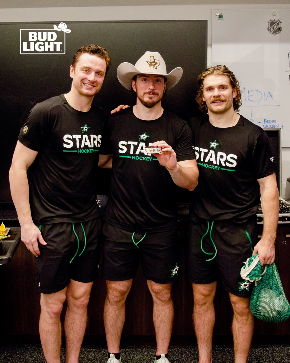 DallasStars's tweet image. The cap was tipped 🤠