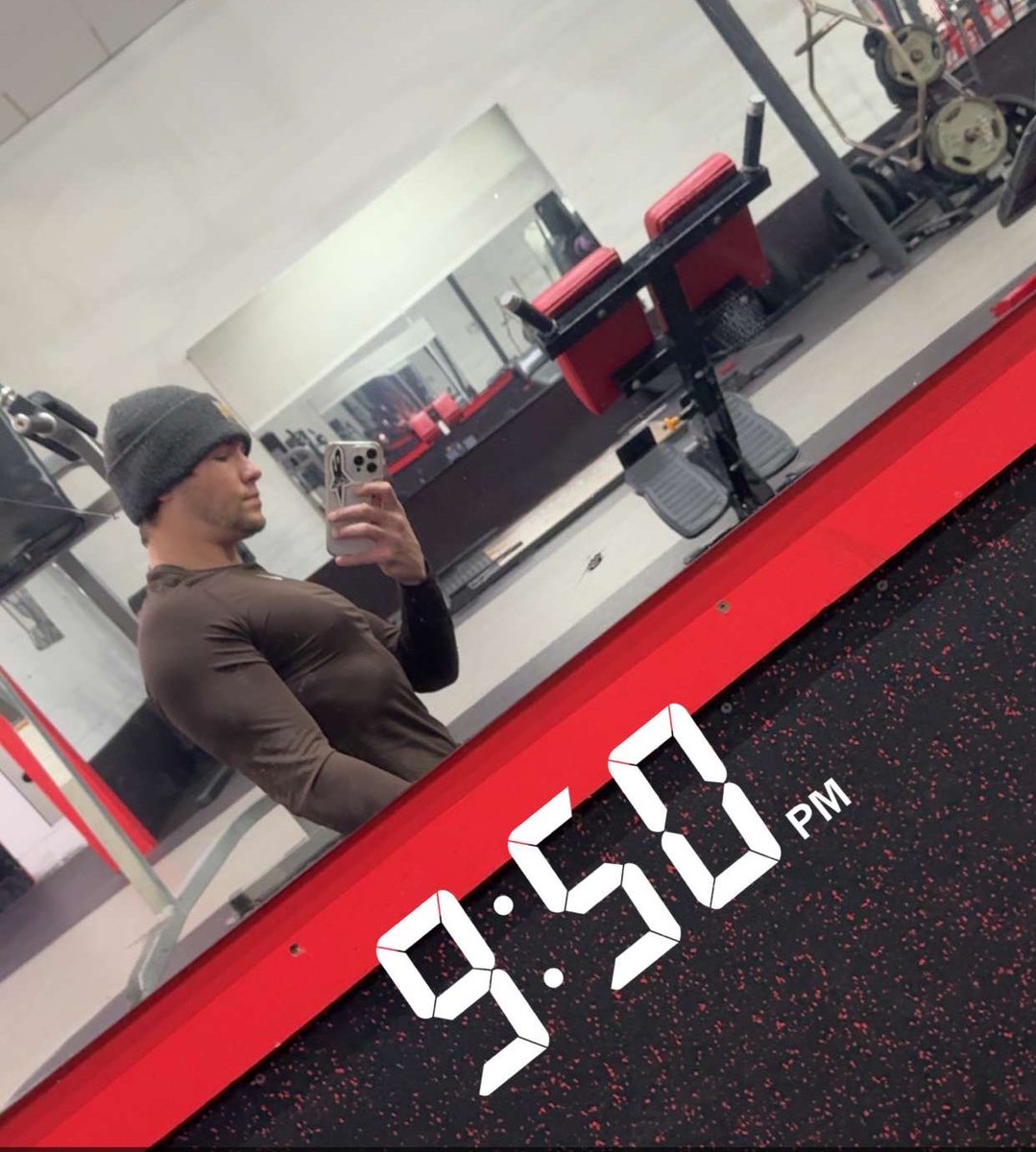 Maddox_Chara's tweet image. Serve 😈😵‍💫💦