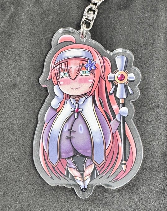 今回の冬コミで出した異世界桔梗お姉ちゃんママのアクキー…かわいい。
杏奈ちゃんズと併せて冒険者パーティが揃いました。近中遠と回復役もいてバランスが良い…。
そしてもう八種もアクキー作っていたのか…流石にコンプしてるのは俺しかおらんだろうが…。 