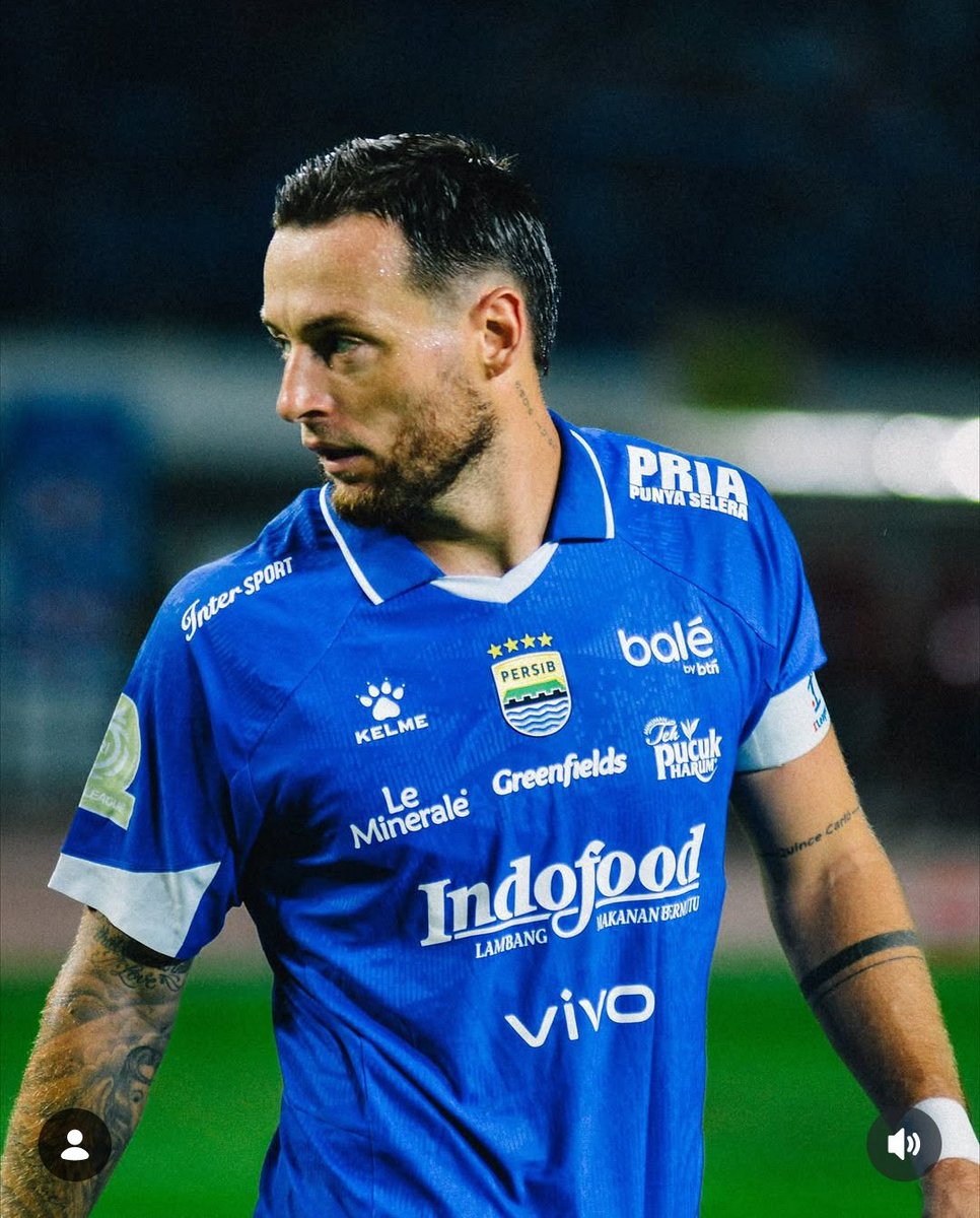 IndosFC's tweet image. Klok pemimpin yang bawa timnya juara back-to-back. Gak bisa dibantah soal ini.

Kalau secara performa mungkin gak seoutstanding pemain lain, tapi kehadirannyan diatas lapangan jelas beri perbedaan gak mesti berupa kontribusi nyata berupa gol dan asis.

Kayanya gak sedikit deh…
