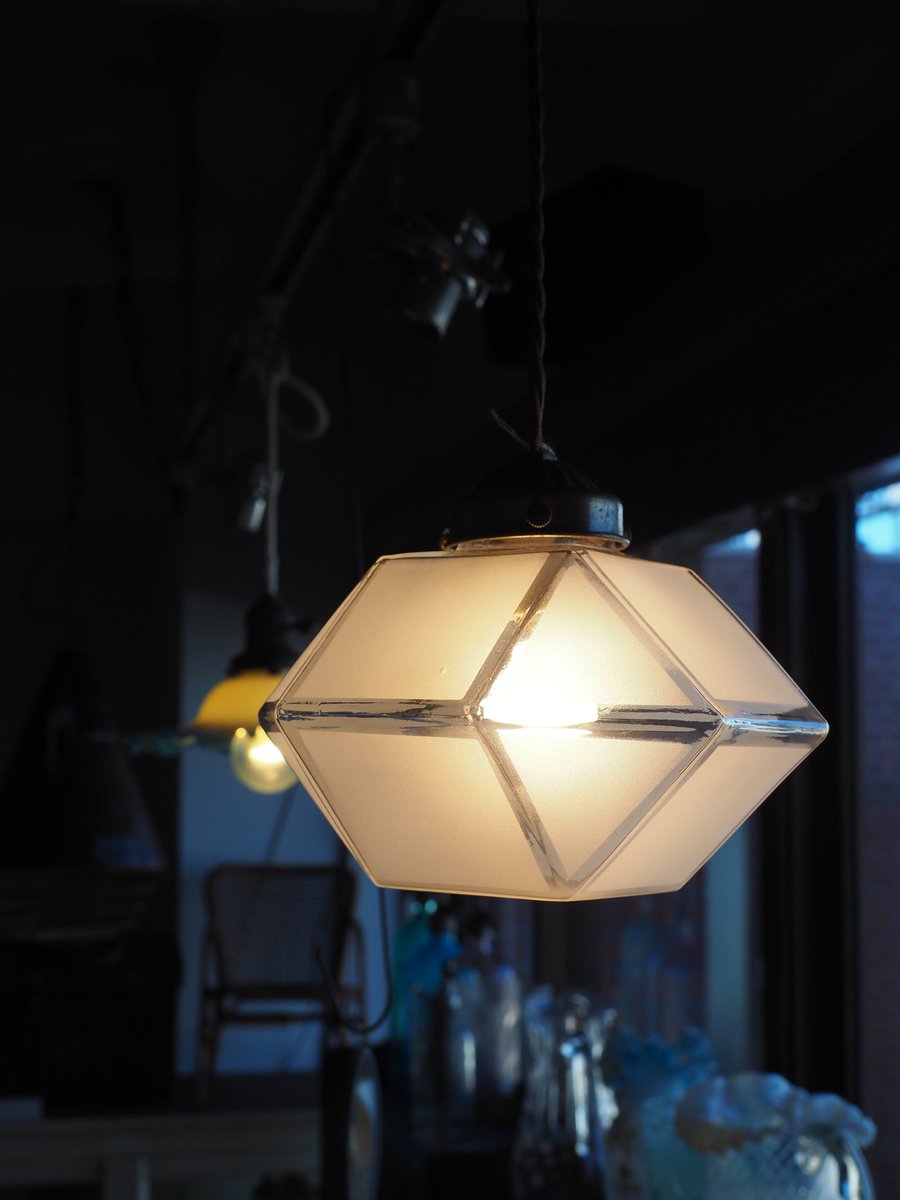 エデュコ吉祥寺店】 こんにちは。 1/8(木)、少し早めに12時より