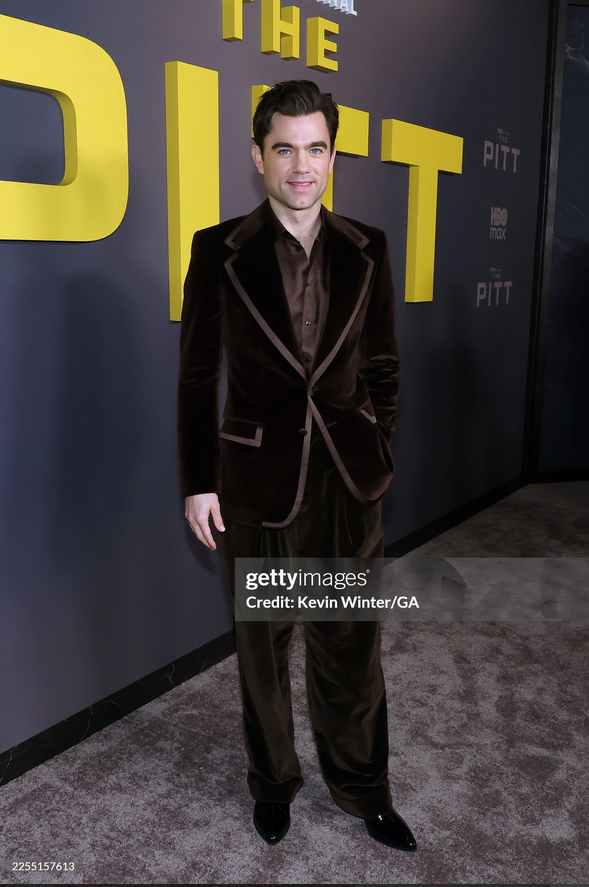 triphosph8's tweet image. there's been like three times he's worn this sort of brown/tan/khaki colorway and i love it every time