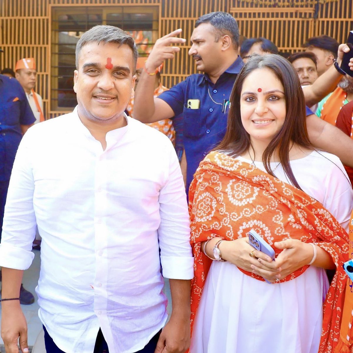 komall0686's tweet photo. गुजरात के युवा उपमुख्यमंत्री श्री हर्ष संघवी जी को जन्मदिन की हार्दिक शुभकामनाएँ।
ईश्वर से आपके उत्तम स्वास्थ्य, दीर्घायु एवं उज्ज्वल भविष्य की कामना करती हूँ।
आपकी ऊर्जा, दूरदर्शिता और जनसेवा की भावना यूँ ही प्रदेश को नई ऊँचाइयों तक ले जाती रहे।💐 
@sanghaviharsh https://t.co/UPWlKXTSMv