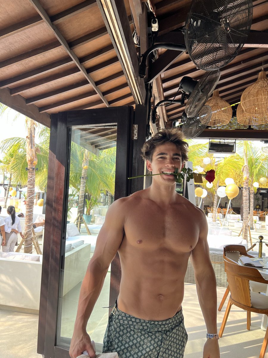 Kyle Kuznik (@kylekuznikk) on Twitter photo 