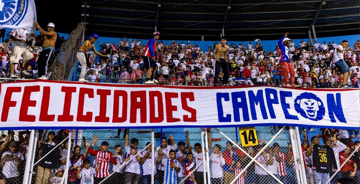 La 40 es Del León🦁🇳🇱.FELICIDADES CAMPEÓN.