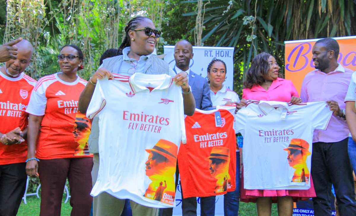 Colonialism really ruined Africans, it made sure anything African is  viewed to be inferior by both Africans and the colonialists. Yesterday was Raila's birthday, and people donned Arsenal's jerseys instead of Gor Mahia's where he was the patron.