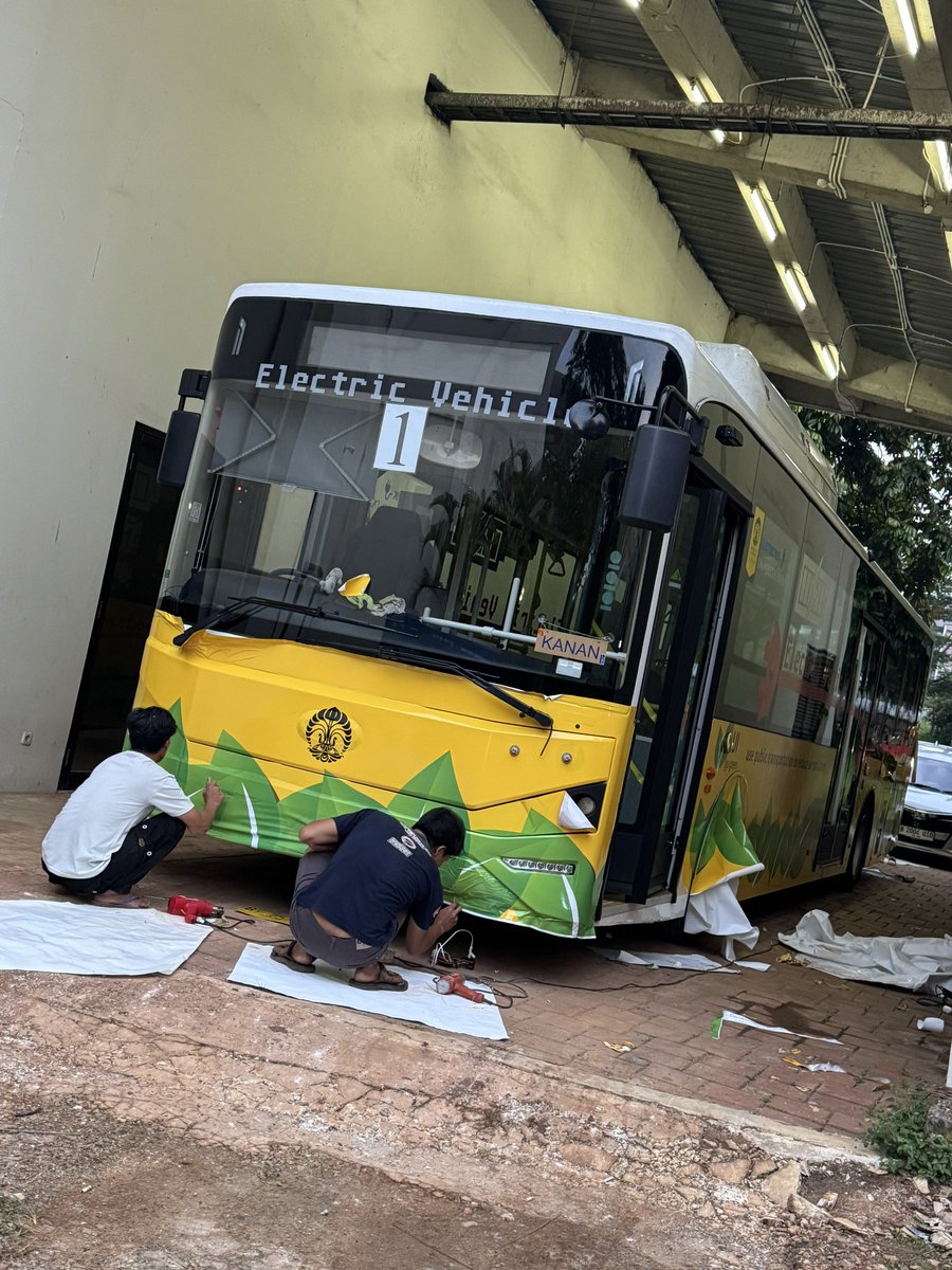 Transport For UI tweet media