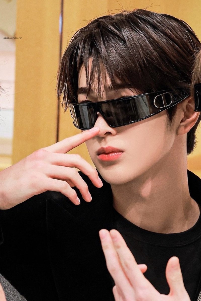 keonhoguide's tweet image. #KEONHO #건호 Actor-Coded 😎