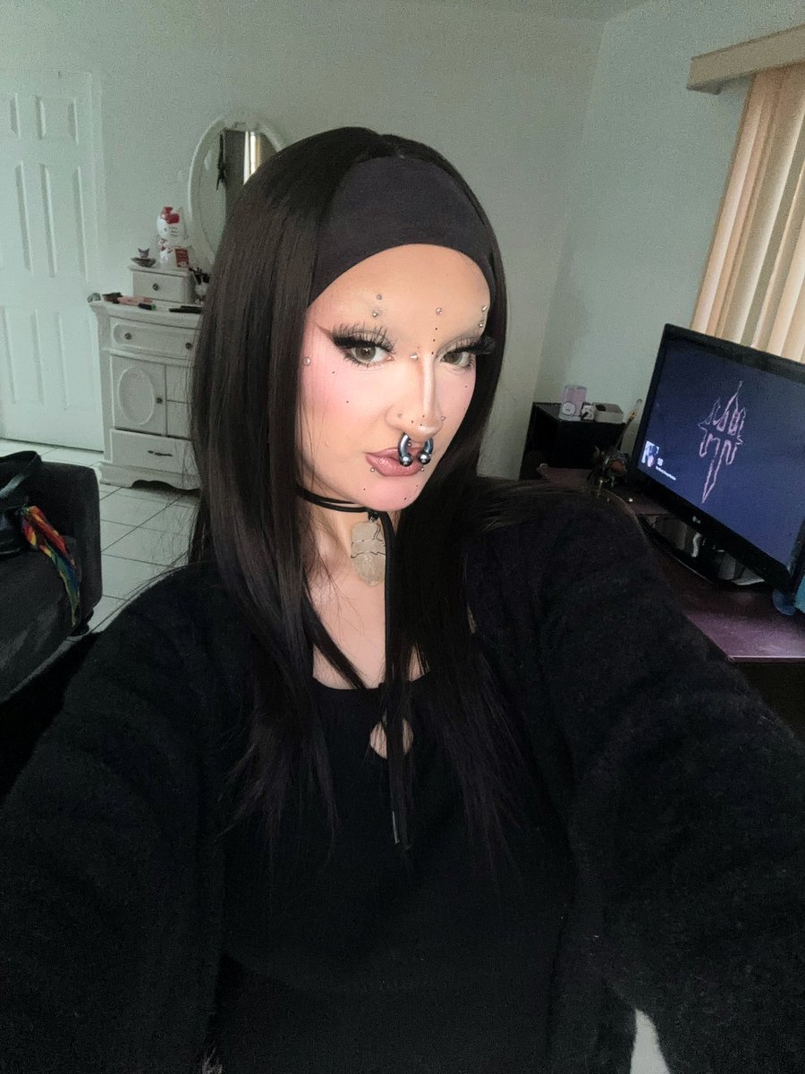 Maldito duende tweet media