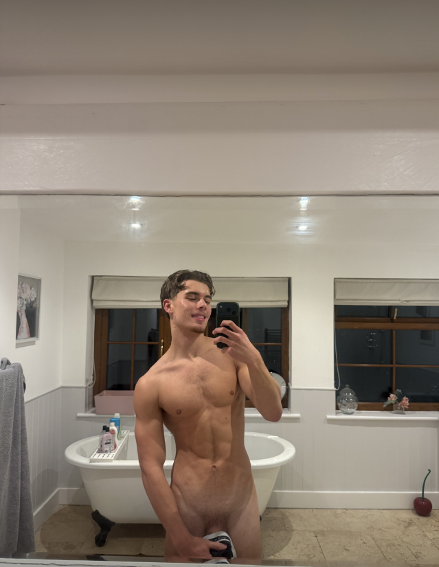 say “hi” if i can send u more 💗