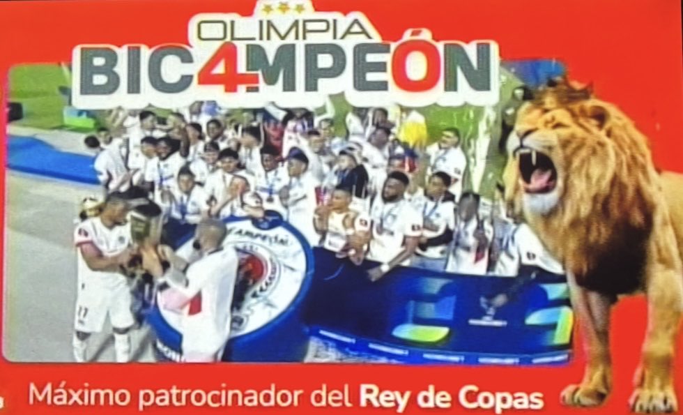 Olimpia logra su copa # 40. Hoy ha vencido 1x0 al Marathón y, sigue siendo el Rey. Felicitaciones a su gran afición.