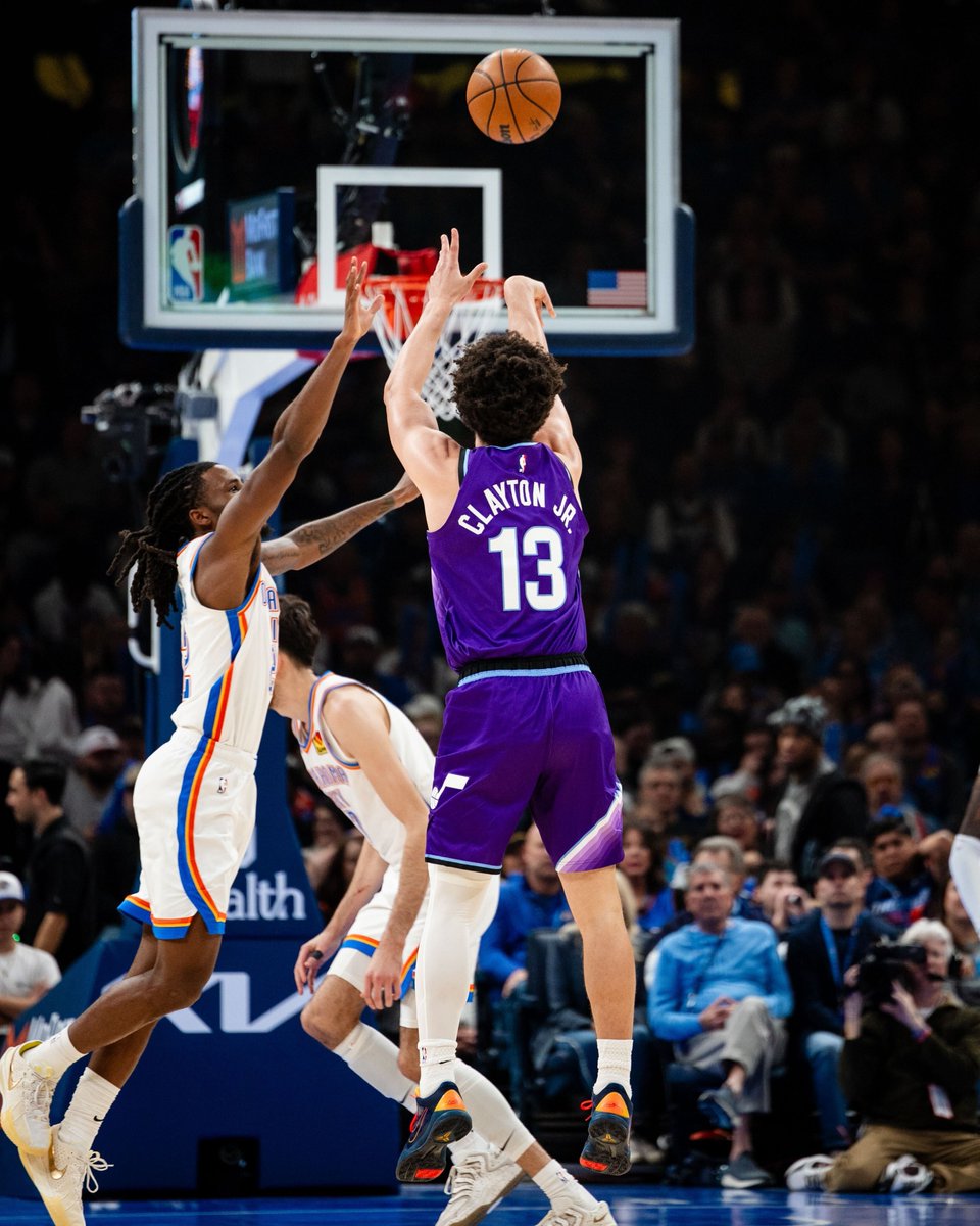 JazzLead's tweet image. Walter Clayton Jr had one of the best games of his young career tonight vs OKC

15 PTS
6 REB
4 AST
5/11 FG
4/7 3PM

Played down the stretch in the 4th and all of overtime, with multiple big plays and shots