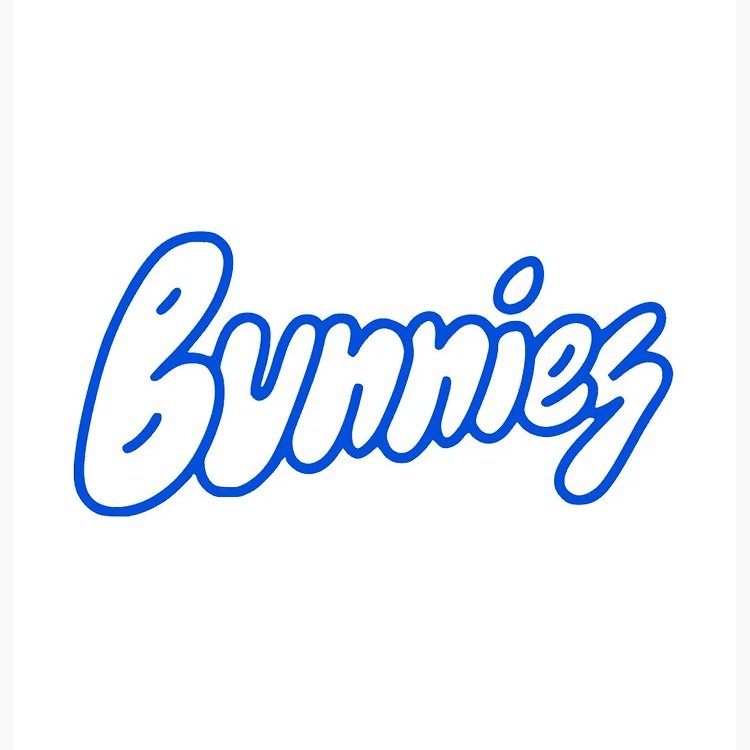 NewJeans_Base's tweet image. Due to recent events, K-Media warns that fans are gaining too much power, which could 'negatively' influence investors by suggesting the industry's 'sacred' contracts might actually be less important than public opinion.

(kmjournal.net/news/articleVi…)