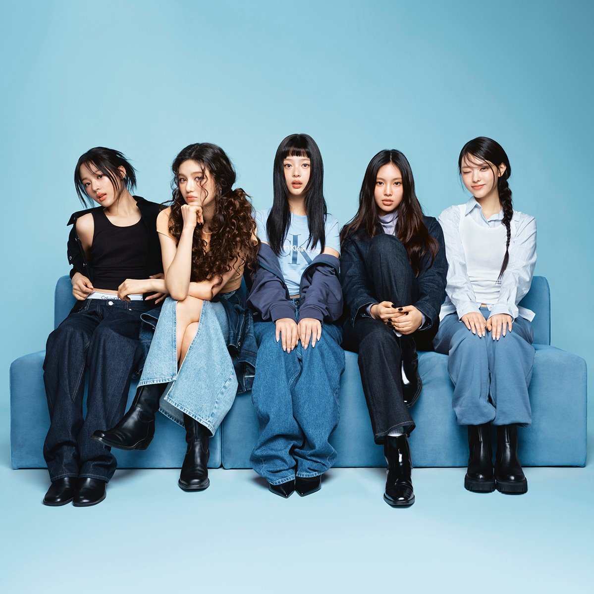 NewJeans_Base's tweet image. Due to recent events, K-Media warns that fans are gaining too much power, which could 'negatively' influence investors by suggesting the industry's 'sacred' contracts might actually be less important than public opinion.

(kmjournal.net/news/articleVi…)